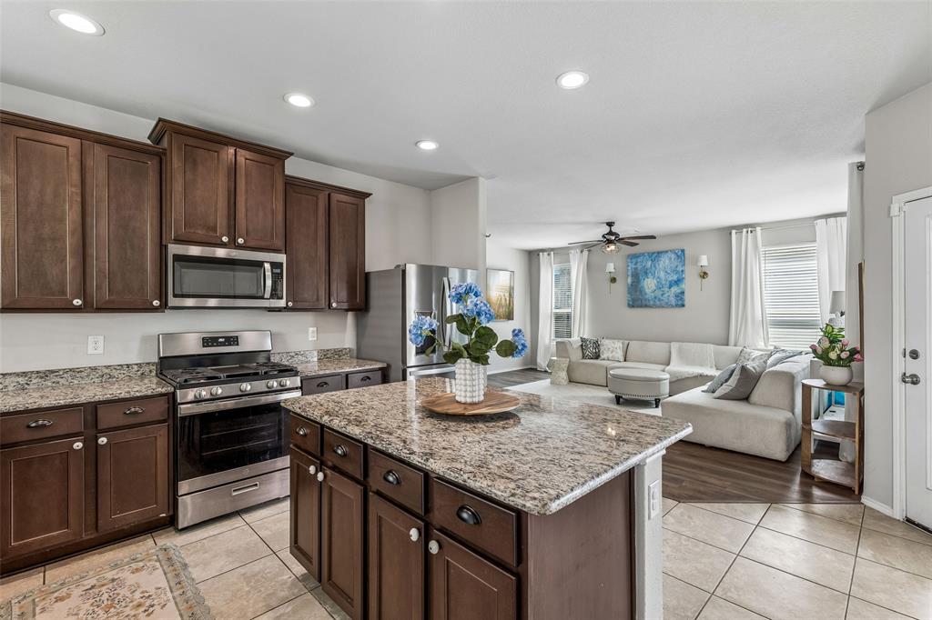 Azalea Village At Sa - Residential