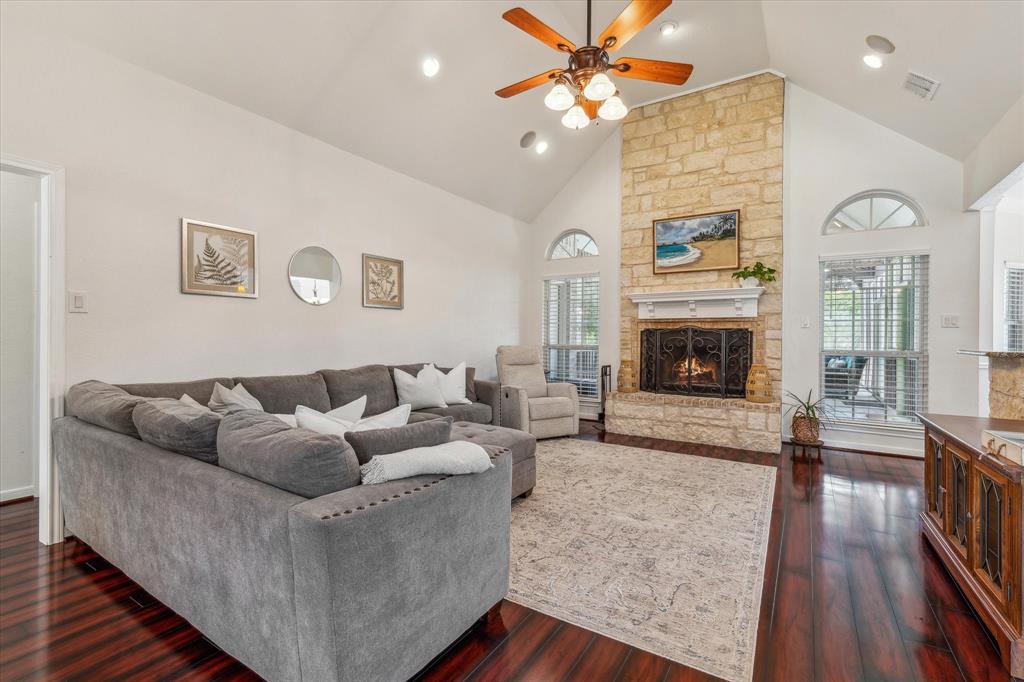 104 Lost Oaks Drive