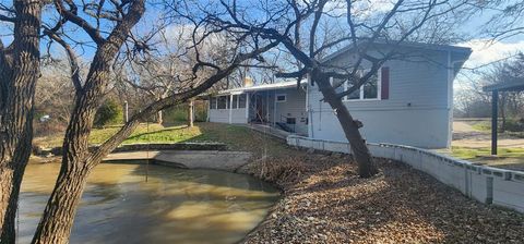 A home in Mexia