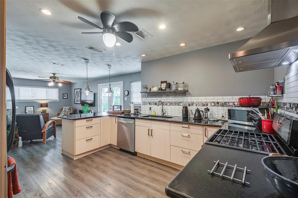 Claremont 02 Inst - Residential