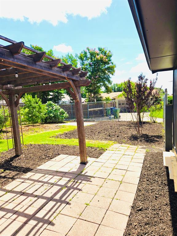 La Prada 03 - Residential Lease