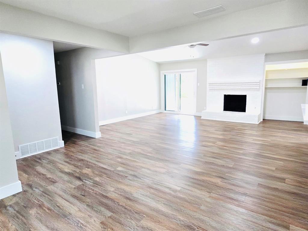 La Prada 03 - Residential Lease