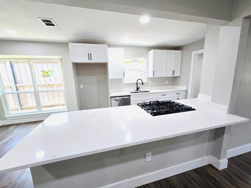 La Prada 03 - Residential Lease