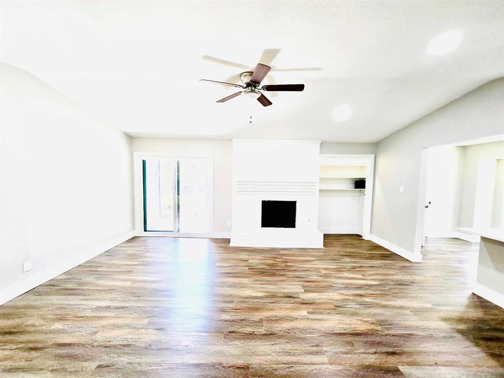 La Prada 03 - Residential Lease