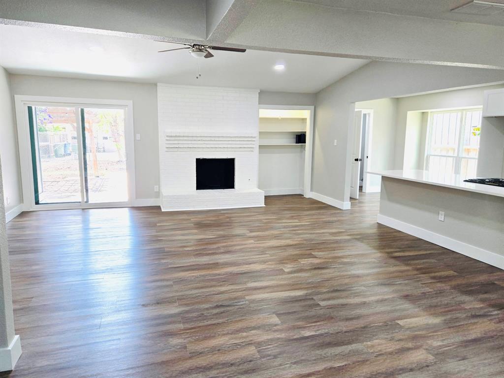 La Prada 03 - Residential Lease