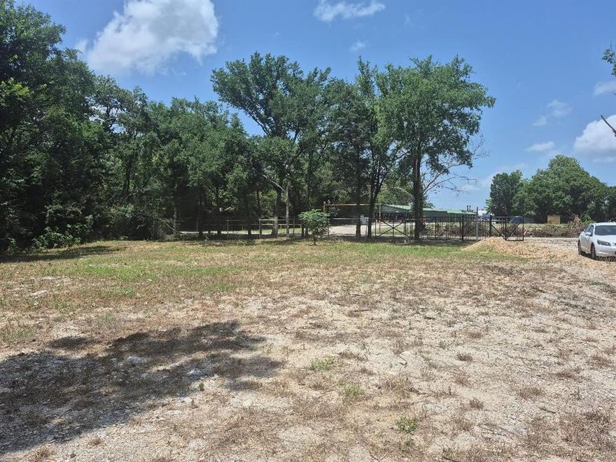 Motivated seller! This residential lot offers just under 3 acres within city limits, featuring approximately 151 feet of road frontage. The property includes a new gate and chain-link fencing along the front.

Conveniently located near I-20 and Highway 175, this site provides easy access to major thoroughfares while maintaining a residential setting. Zoned residential, the property offers excellent development potential ideal for a fourplex or up to three single-family homes.
City utilities are available at the street.