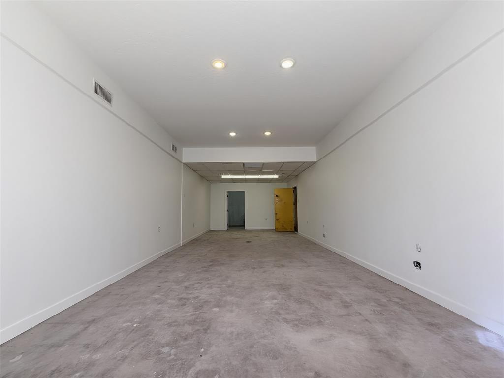 G-0630 JONES HARDIN A-G0630, ACRES .359 - Commercial Lease