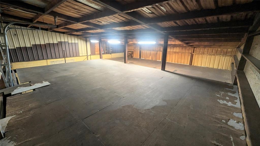 G-0630 JONES HARDIN A-G0630, ACRES .359 - Commercial Lease