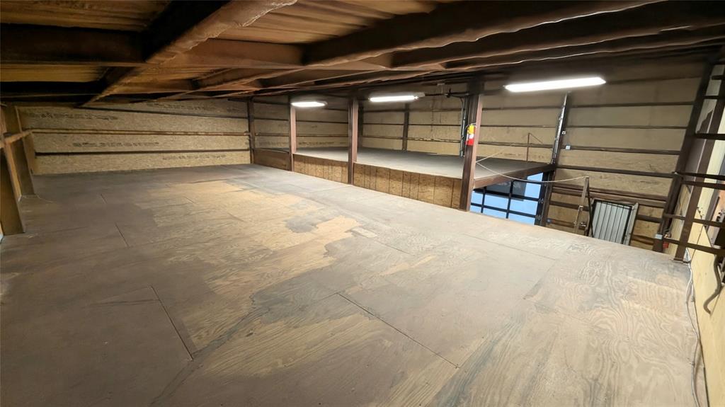 G-0630 JONES HARDIN A-G0630, ACRES .359 - Commercial Lease