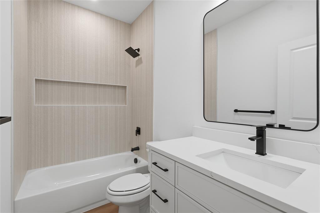 A W Grahams Bl A-2403 - Residential