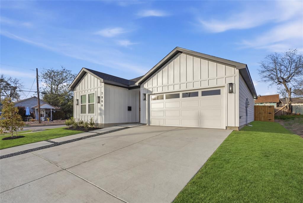 A W Grahams Bl A-2403 - Residential