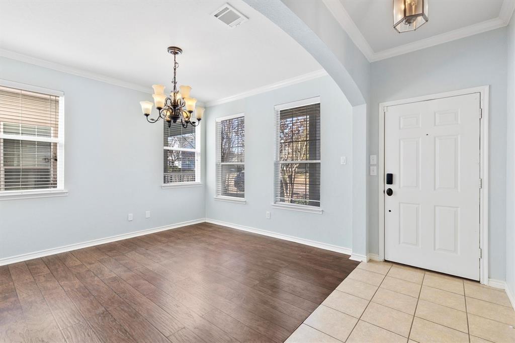 1208 Hayden Lane