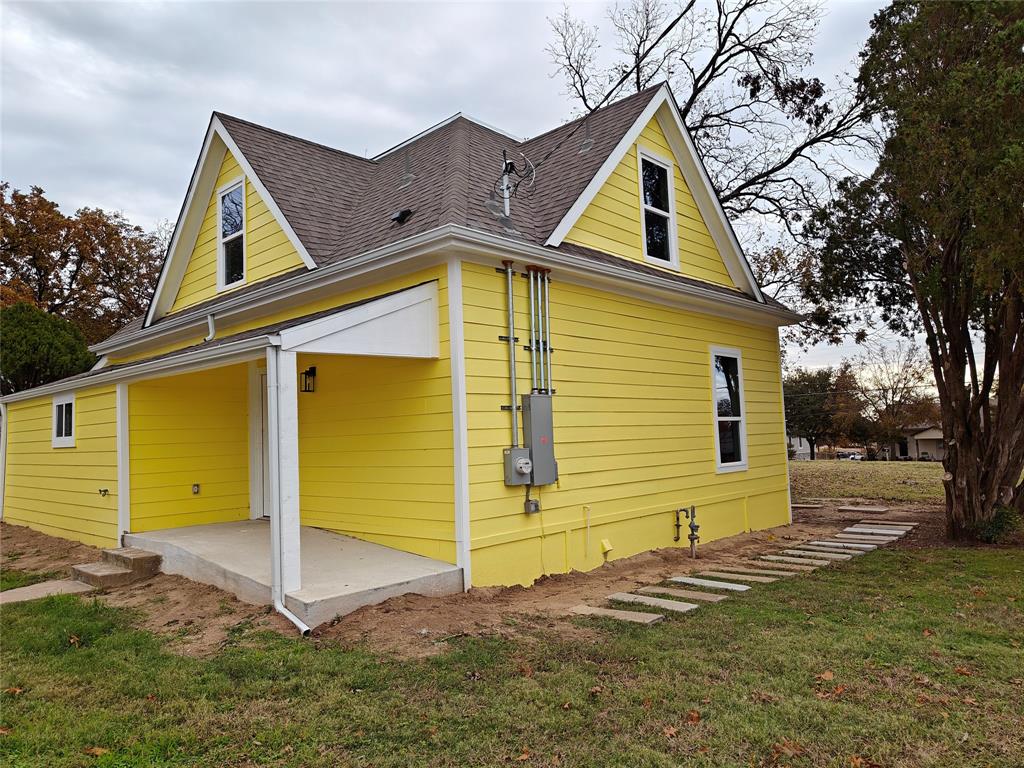701 E 1st Street