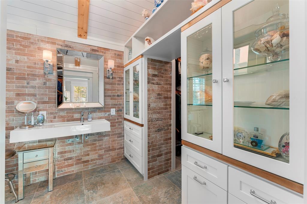 Dixie Isle - Residential