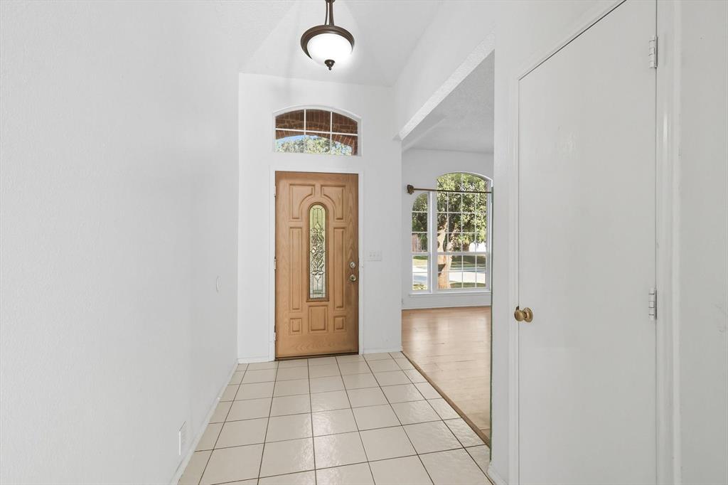 807 Lake Bridge Drive