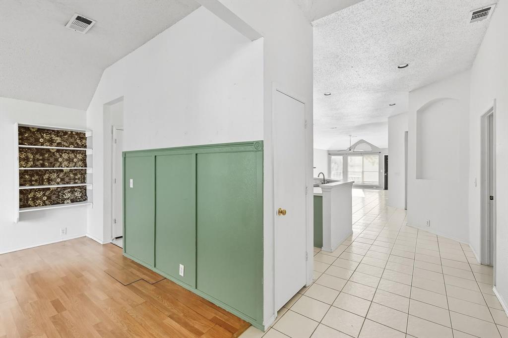 807 Lake Bridge Drive