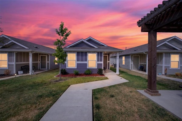 464 REVERIE WAY, FERRIS, TX 75125 - Image 6e2cb8a2bf5d15196d26dc9ad27624ff/1731969321
