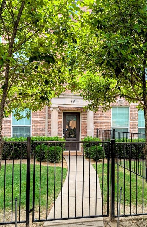 Brownstones At Vista Ridge Con - Residential Lease