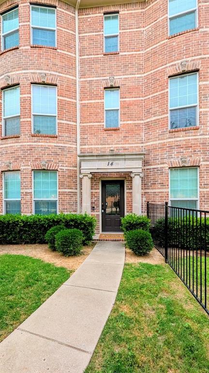 Brownstones At Vista Ridge Con - Residential Lease