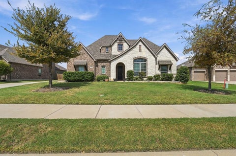 Photo of 813 Rustic Trail, Midlothian, TX 76065 (MLS # 21391259)