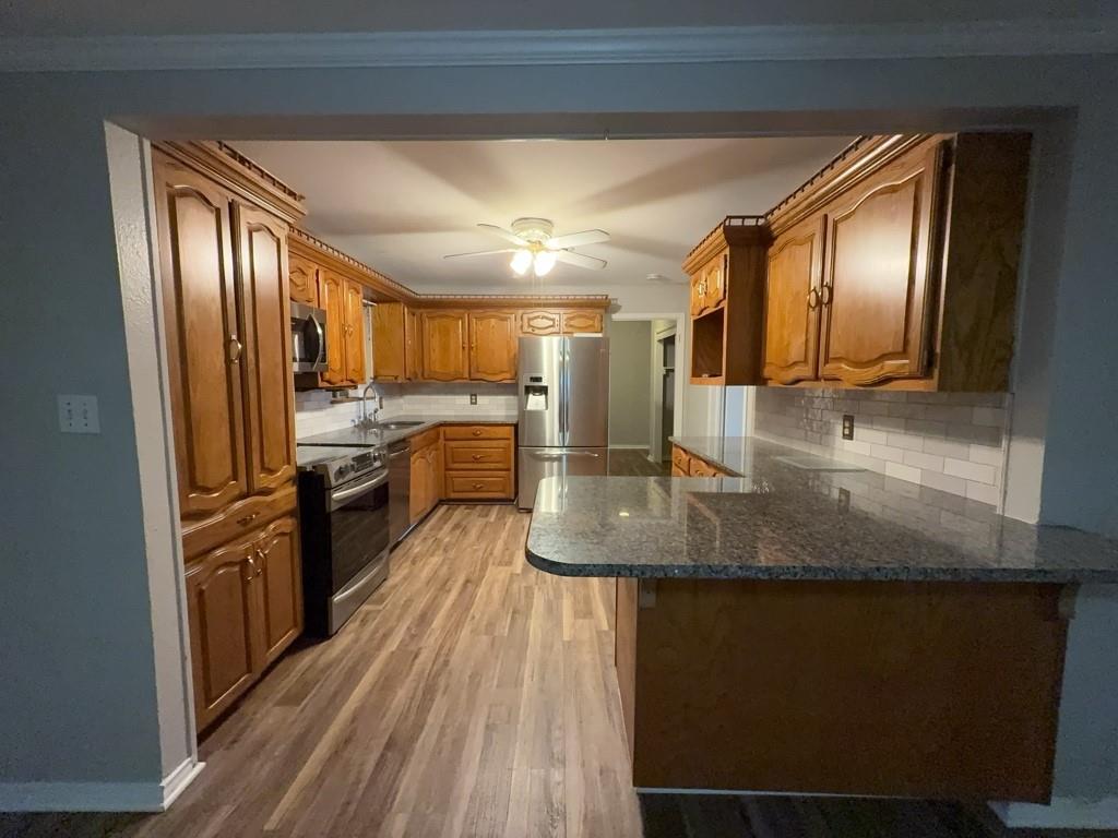 Garden Oaks 04 - Residential Lease