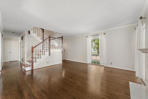 Tiny photo for 5416 Winton Street, Dallas, TX 75206 (MLS # 21071167)