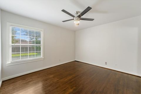 Tiny photo for 5416 Winton Street, Dallas, TX 75206 (MLS # 21071167)