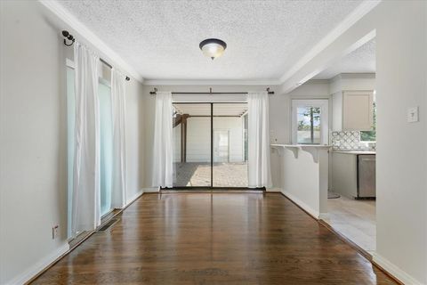 Tiny photo for 5416 Winton Street, Dallas, TX 75206 (MLS # 21071167)