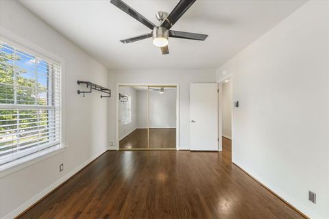 Tiny photo for 5416 Winton Street, Dallas, TX 75206 (MLS # 21071167)