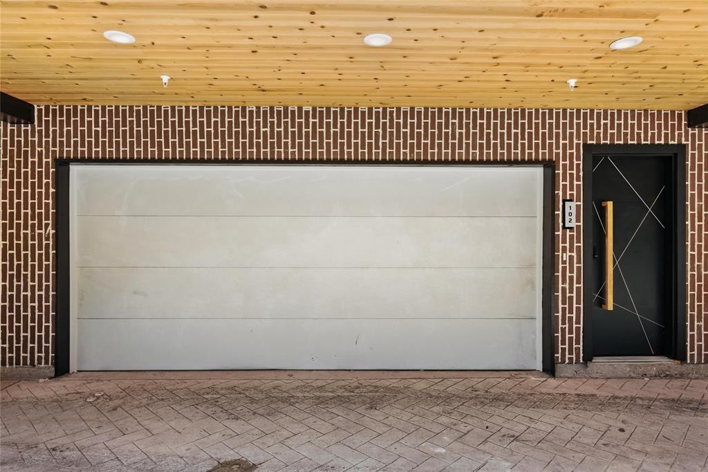 OLD EAST DALLAS - Residential Lease