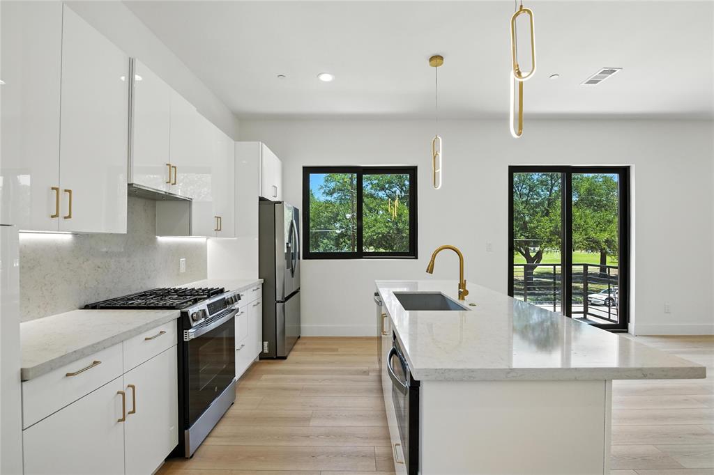 OLD EAST DALLAS - Residential Lease