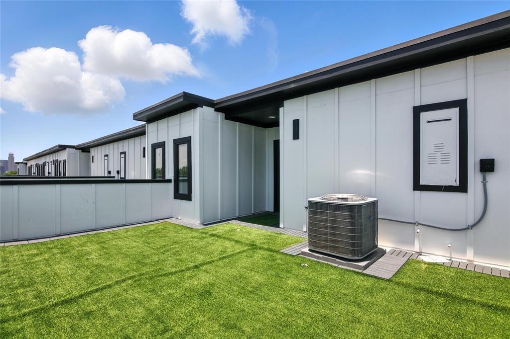 OLD EAST DALLAS - Residential Lease