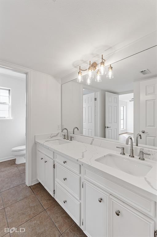 Shreveport, Louisiana 71105, United States, 3 Bedrooms Bedrooms, ,3 BathroomsBathrooms,Residential,Contingent,34438