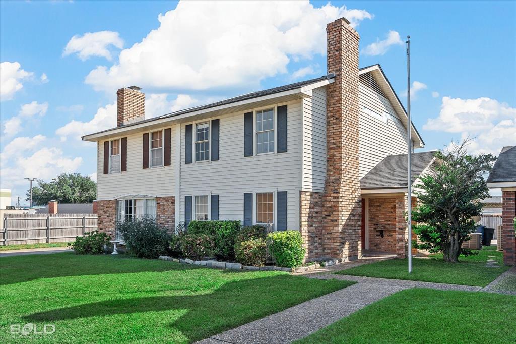 Shreveport, Louisiana 71105, United States, 3 Bedrooms Bedrooms, ,3 BathroomsBathrooms,Residential,Contingent,34438