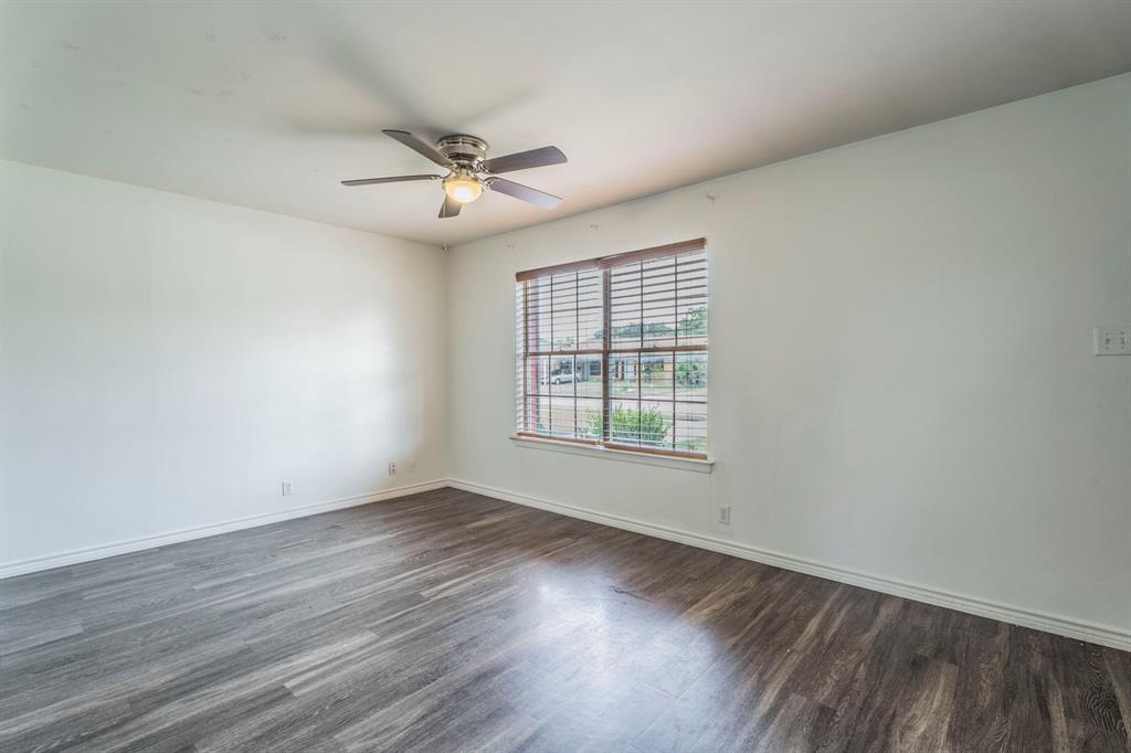 1131 Pebblebrook Drive