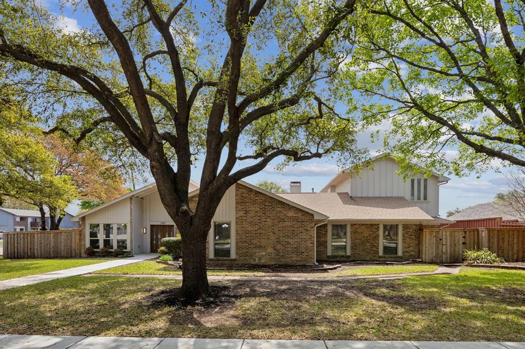 2100 Treehouse Lane