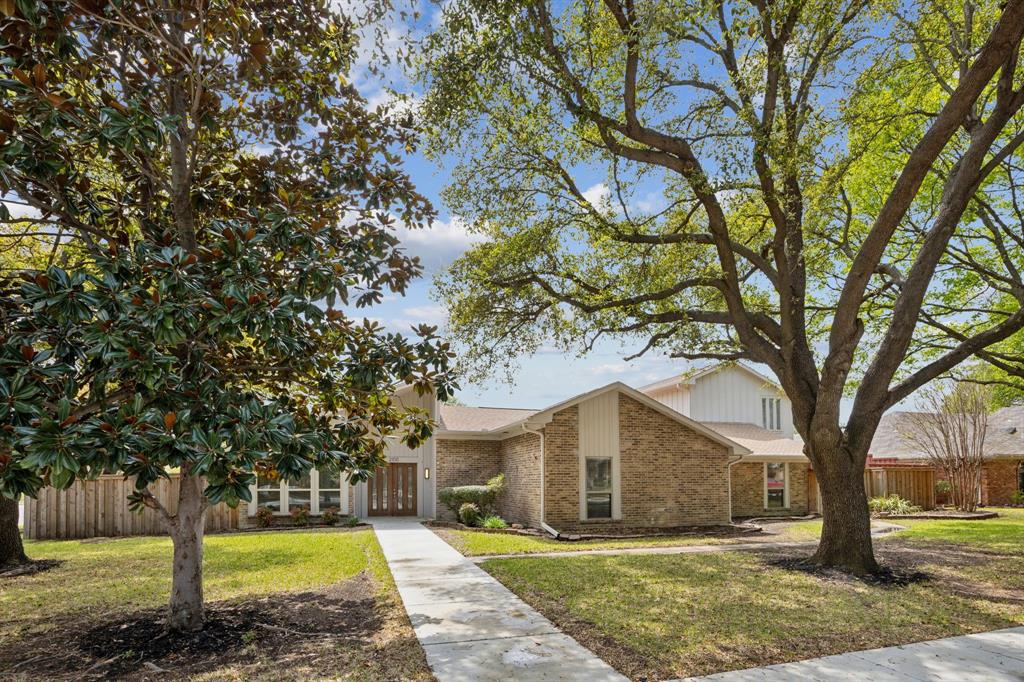 2100 Treehouse Lane
