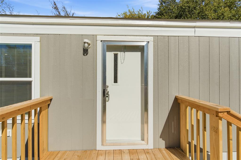 5422 Clear View Drive