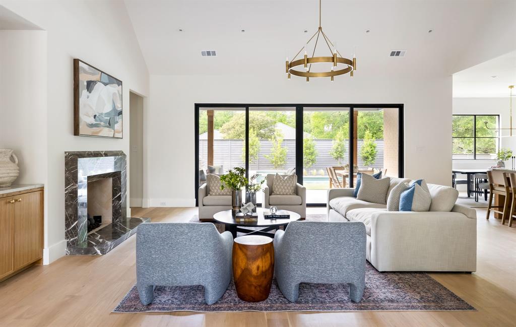 6439 Malcolm Drive