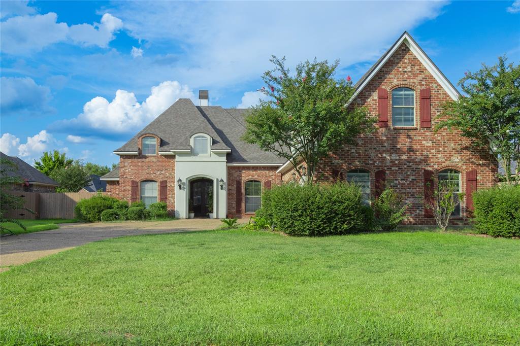 Twelve Oaks - Residential