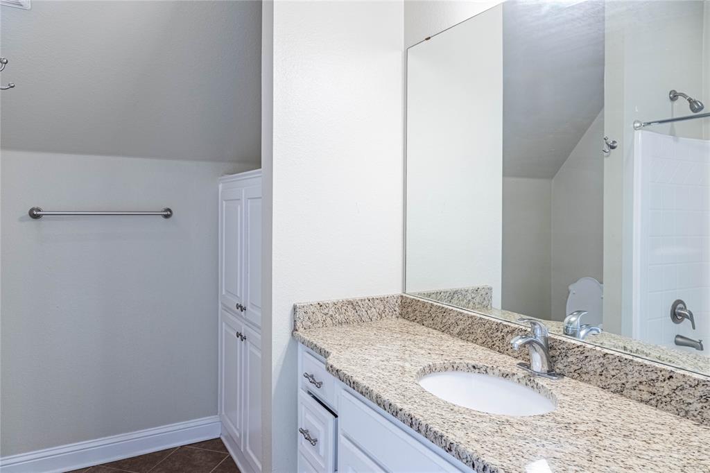 Twelve Oaks - Residential