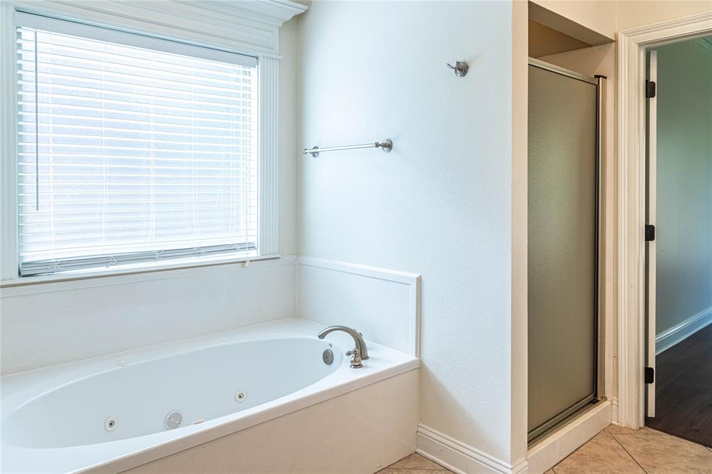 Twelve Oaks - Residential