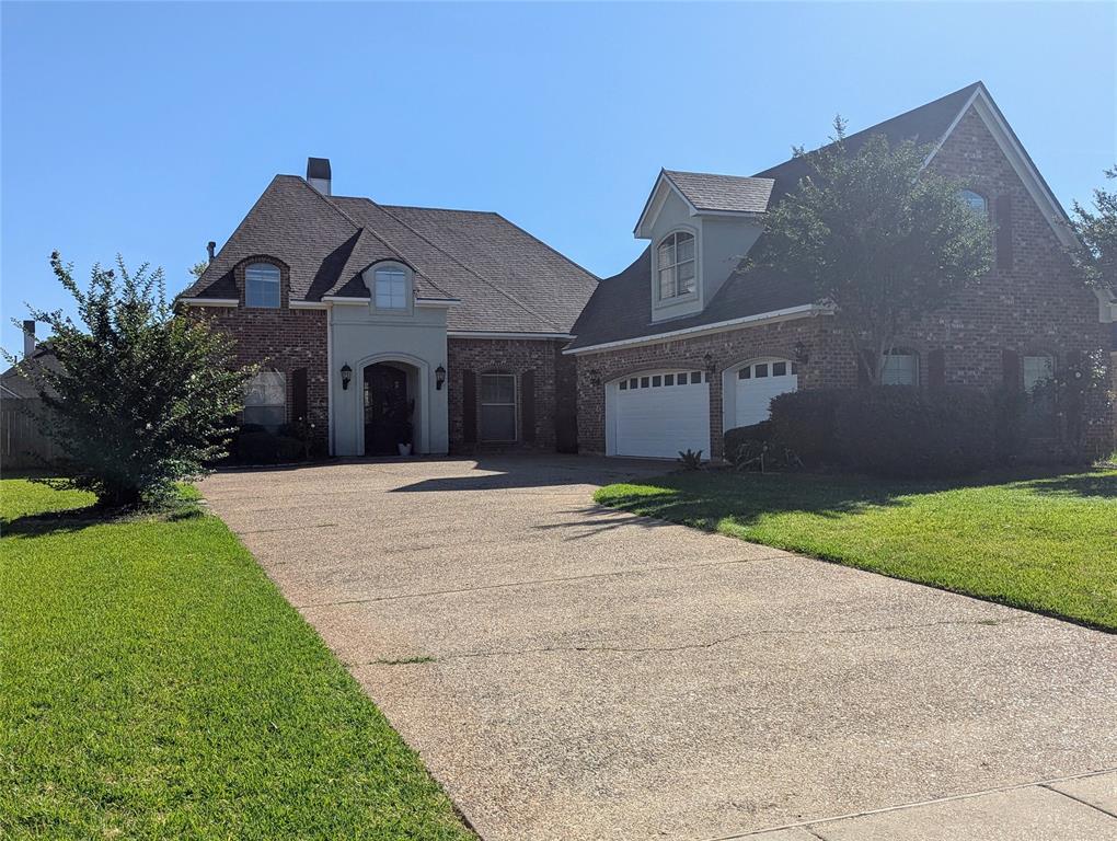 Twelve Oaks - Residential