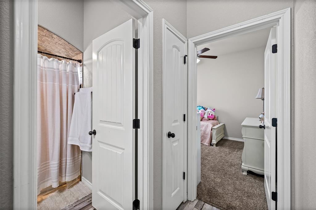 Main Place - Residential