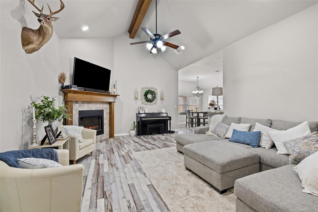 Main Place - Residential