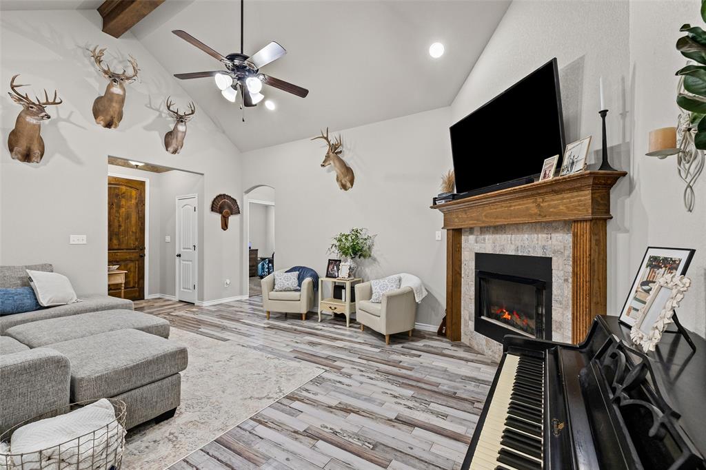 Main Place - Residential