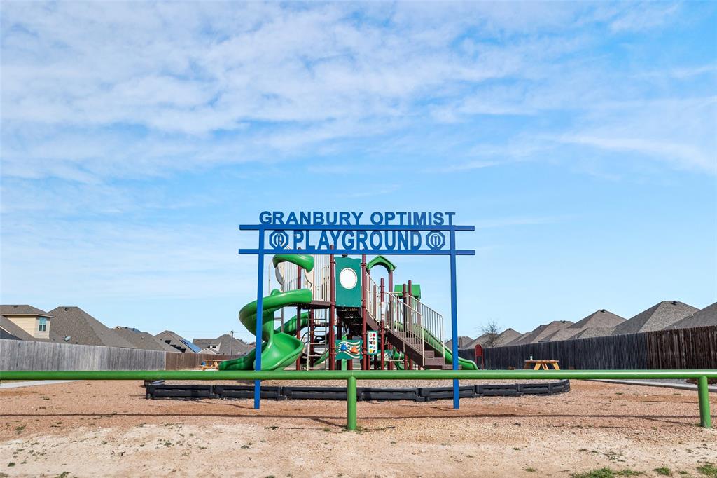 Main Place - Residential