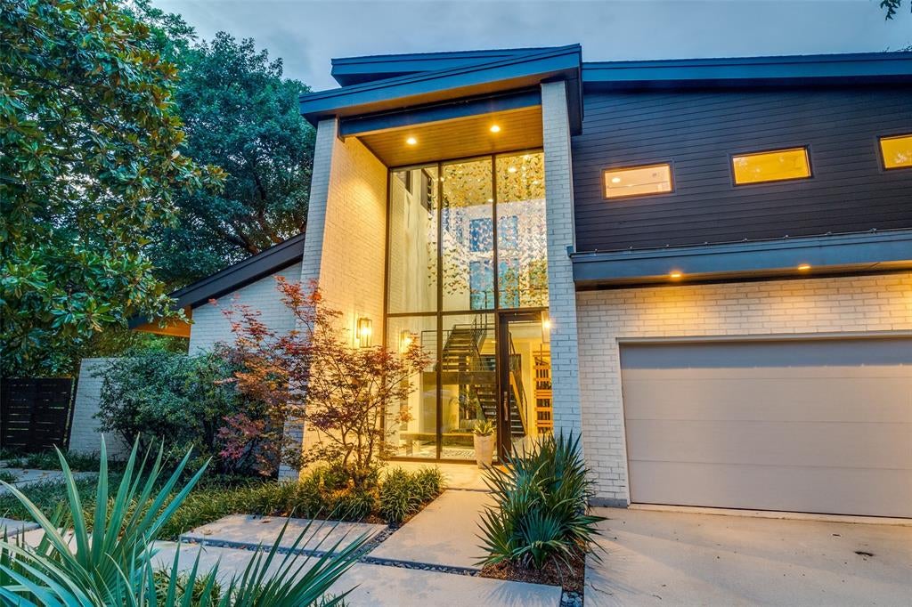 6421 Blanch Circle