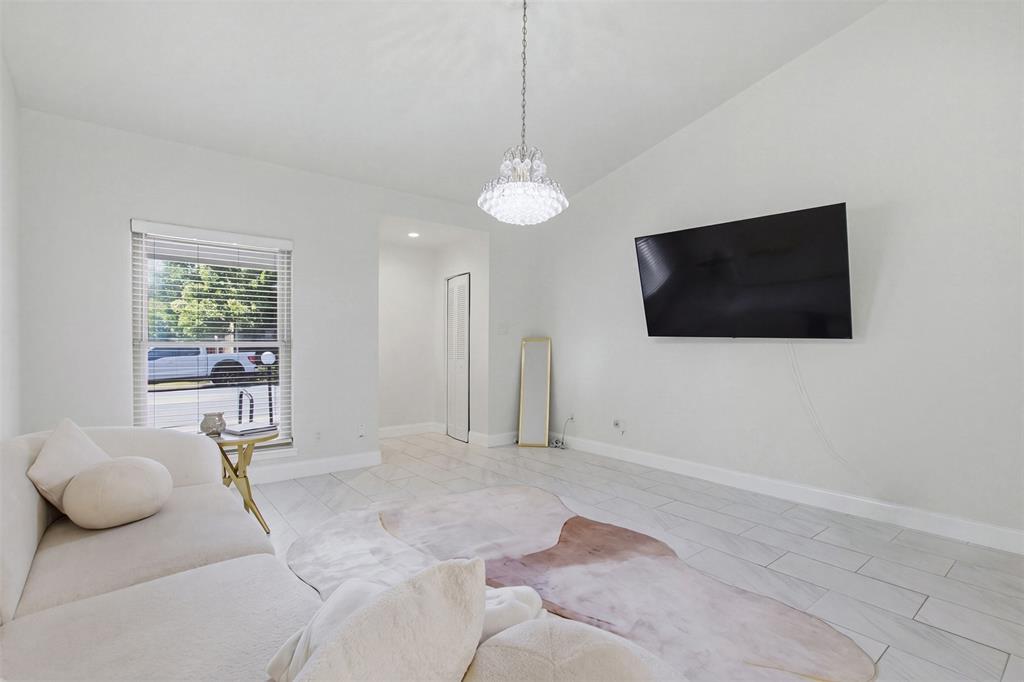 13725 Flagstone Lane