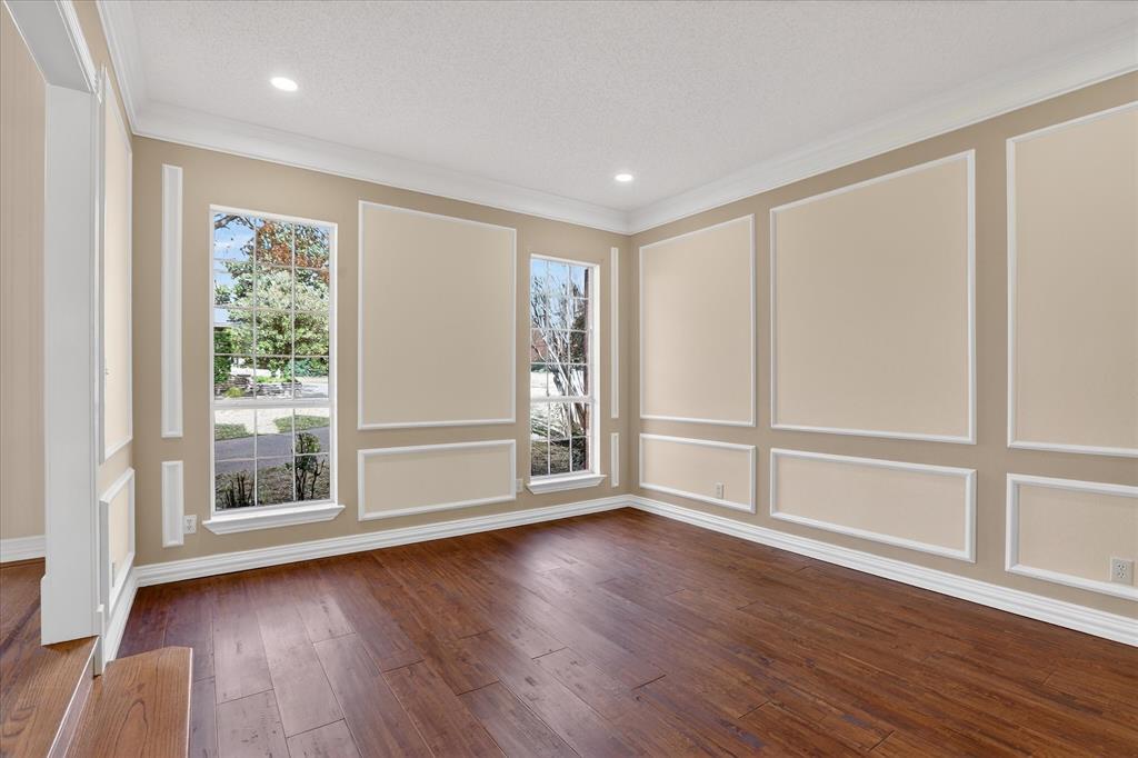 Woodland Hills Colleyville - Residential